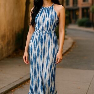 Women long backless dress ,blue/white XL.